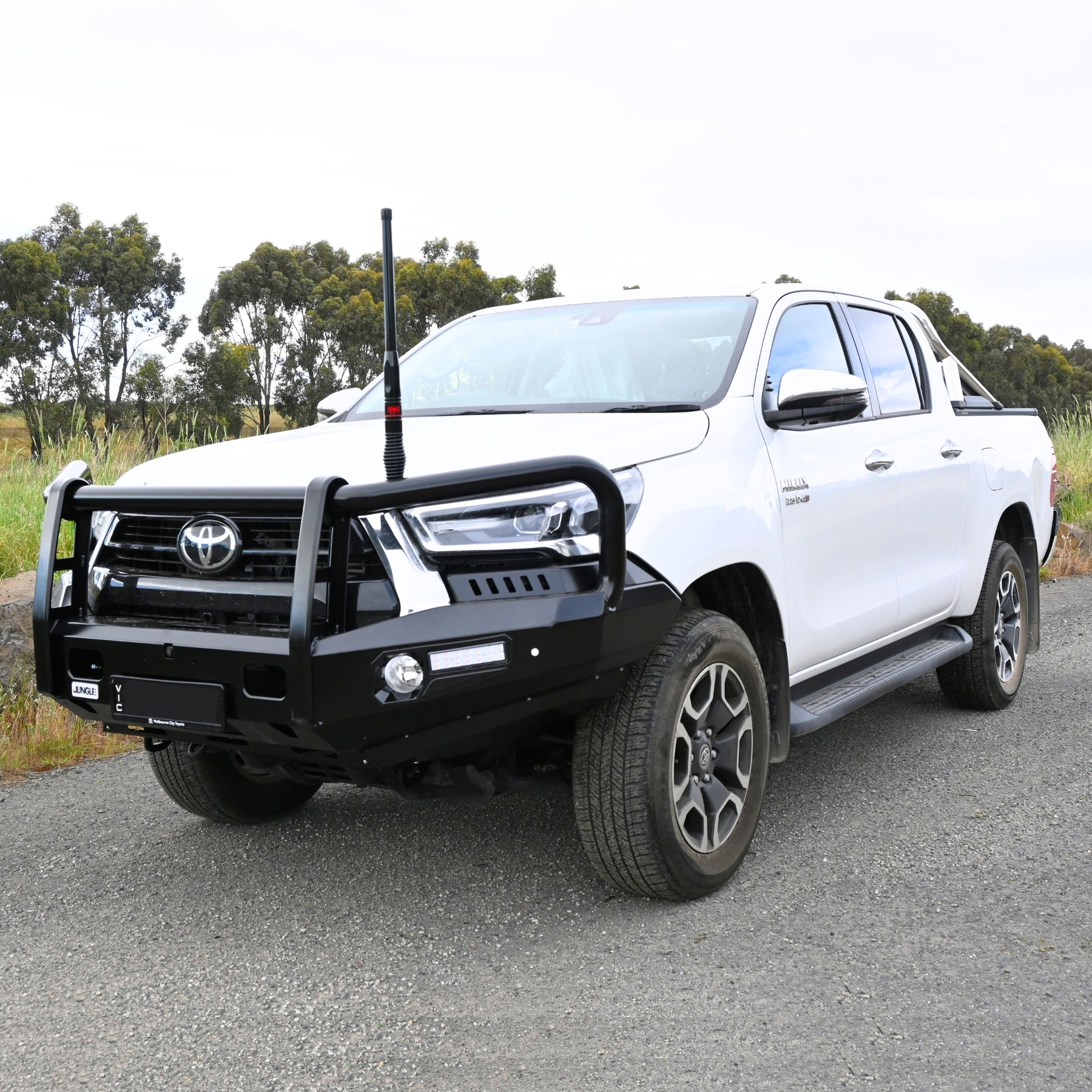 Toyota hilux 2020 bullbar discount