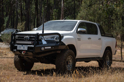 Deluxe Bar Toyota Hilux 2020+